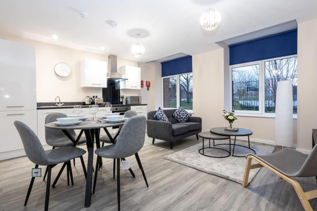 Lovely 1 Bedroom Apartment In Manchester Exteriör bild